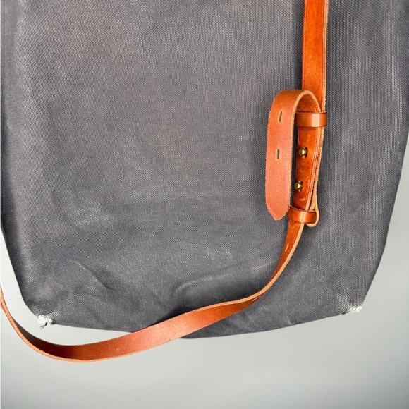 Madewell The Canvas Medium Transport Tote - Black Sea - Picture 5 of 13